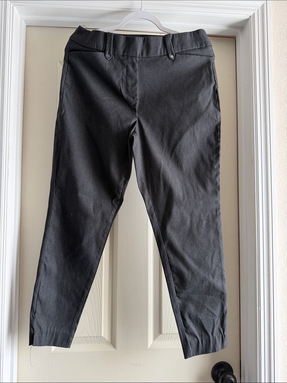 Maurices Gray Pull-On Ankle Dress Pants L Short Career Business Casual